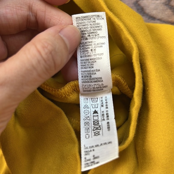 American Apparel cropped turtle neck long sleeve size L mustard color - Picture 4 of 4